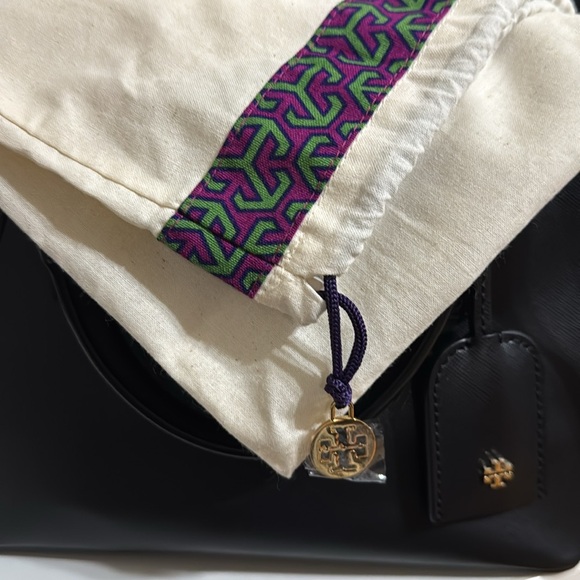 Tory Burch Robinson Micro Double-Zip Leather Bag (comes with dust bag) - Picture 7 of 7